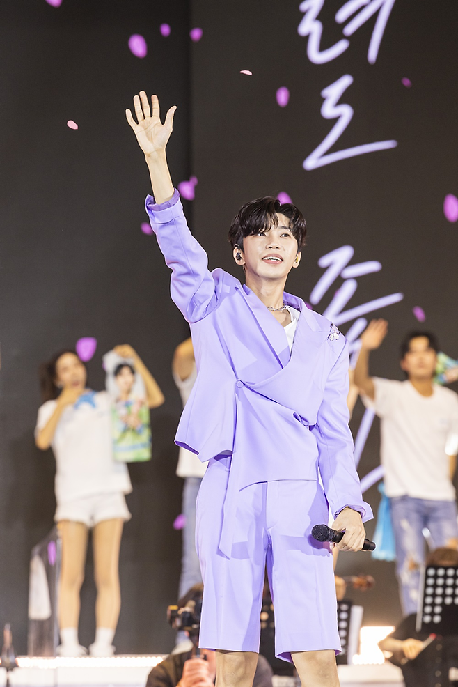 물고기 뮤직 제공