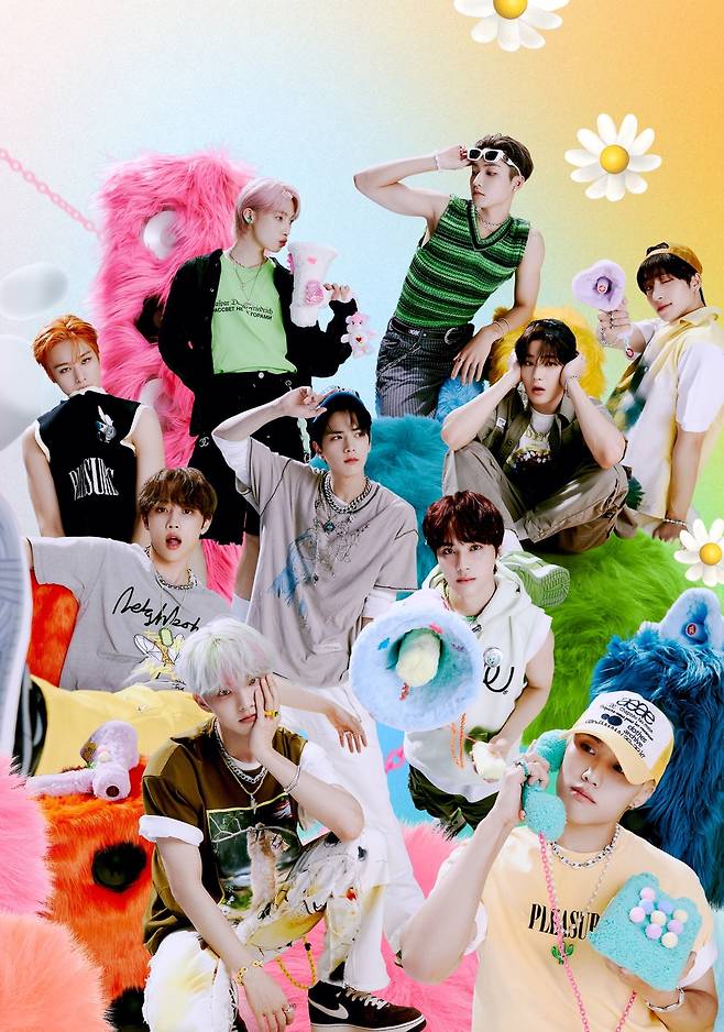 Group image for the Boyz’ seventh EP “Be Aware” (IST Entertainment)