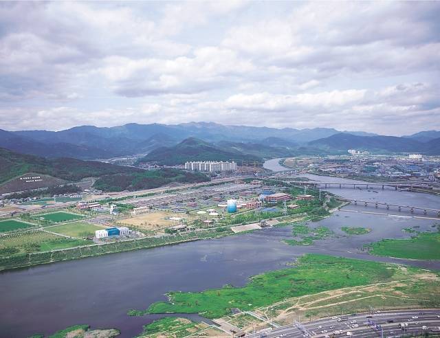 지역 랜드마크로 개발될 예정인 대구 금호강 모습. 국민DB