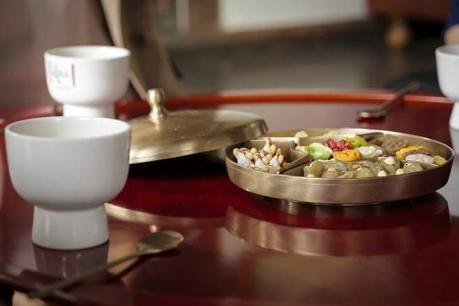 전통다과 및 음료 체험. (한국국학진흥원 제공) 2022.08.17