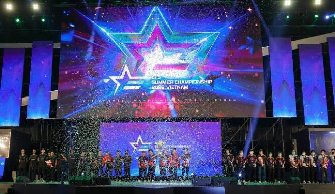 중국의 올게이머스가 CFS 썸머 챔피언십 2022에서 우승을 차지했다.   스마일게이트