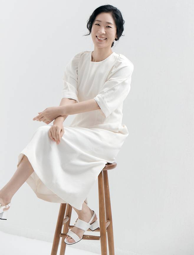 배우 백지원. 이끌 엔터테인먼트