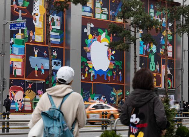 서울 중구 명동에 위치한 애플스토어 3호점. 2022.3.17 뉴스1