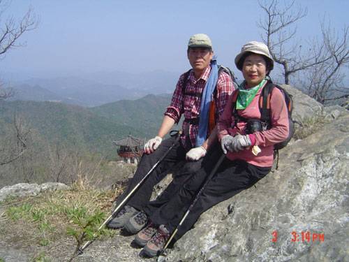 백두대간과 정맥ㆍ기맥 등 숱한 산줄기를 함께 한 부부.