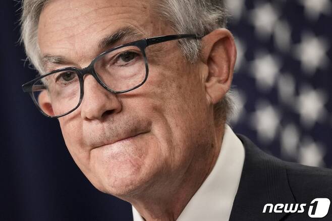 제롬 파월 미국 연방준비제도(연준) 의장이 21일(현지시간) 워싱턴 연준에서 기준금리를 3연속 0.75%포인트 인상한 FOMC 정례회의를 마친 뒤 기자회견을 하고 있다. ⓒ AFP=뉴스1 ⓒ News1 우동명 기자