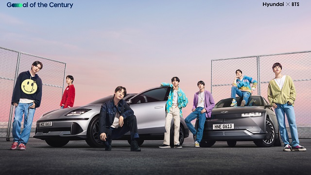 방탄소년단은 23일 카타르월드컵 공식 후원사 ‘현대자동차’가 공개한 ‘세기의 골(Goal of The Century)’ 캠페인 홍보 노래 Yet To Come(Hyundai Ver.)을 불렀다.
