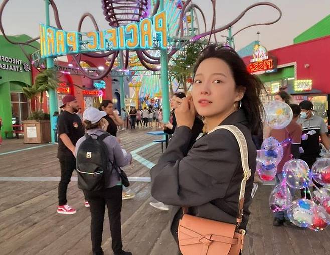 Kim Se-jeong released six photos on his 22nd day with the phrase santa monica pier wind is too strong through his instagram.The photo showed Kim Se-jeong covering his face with his hair blown in the wind against the background of Santa Monica Pier in Los Angeles, USA, and attracted attention with his beauty without humiliation even in strong winds.On the other hand, Kim Se-jeong appeared in the SBS drama Todays Web toon, which ended on the 17th, as a whole-hearted person from the Judo national team.