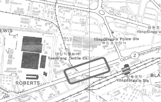 1950년대 영등포 성매매 집결지. 회색 네모로 표시된 집결지 왼쪽으로 미군기지 캠프 로버츠가 보인다. 다시함께상담센터 제공