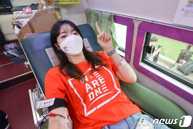 청년 자원봉사단 위아원 헌혈장면
