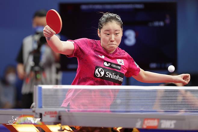 ▲ 2022 ITTF 세계 단체 탁구선수권대회에서 경기를 펼치고 있는 이시온 ⓒWTT