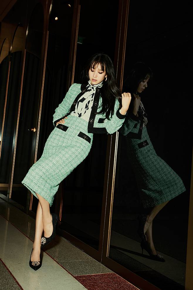 사진 : 여성 캐릭터 브랜드 모조에스핀(MOJO.S.PHINE), 뮤즈 한효주와 함께한 2022 윈터 캠페인 화보 ⓒMOJO.S.PHINE