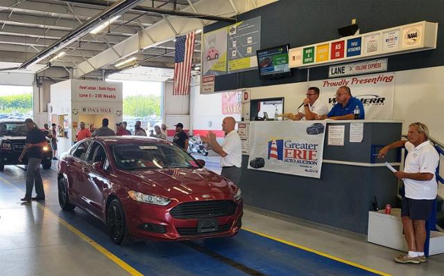 현대글로비스가 미국 중고차 경매장 운영업체 GEAA(Greater Erie Auto Auction)를 인수했다고 4일 밝혔다. 사진은 현대글로비스가 인수한 미국 중고차 경매업체 GEAA 경매장 내부. 현대글로비스 제공