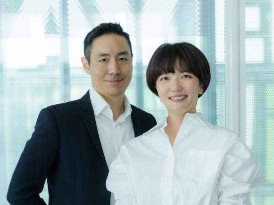 김남선 네이버 CFO(왼쪽부터)와 최수연 네이버 CEO[네이버 제공]