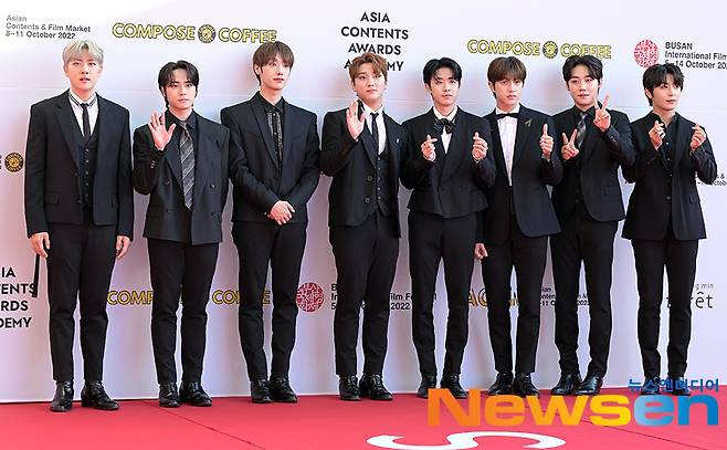Group Golden Child attends the 4th Asian Content Awards Red Carpet held at the outdoor stage of Haeundae-gu Film Hall in Busan on October 8th.Meanwhile, the 27th Pusan ​​International Film Festival, which will be held in three years without any social distance, will hold a 10-day festival in Haeundae, Busan from October 5 to 14.