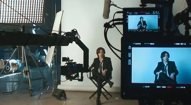 로렌(LØREN) ‘All My Friends are Turning Blue’ 뮤직비디오.