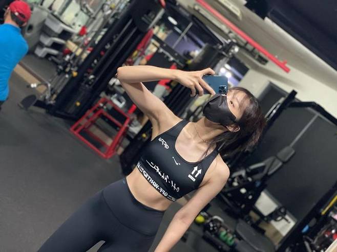 정은지