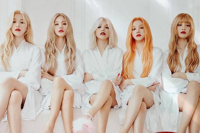 (여자)아이들의 '누드' 뮤직비디오가 4일 기준 유튜브에서 1억 뷰를 기록했다. (여자)아이들 공식 페이스북