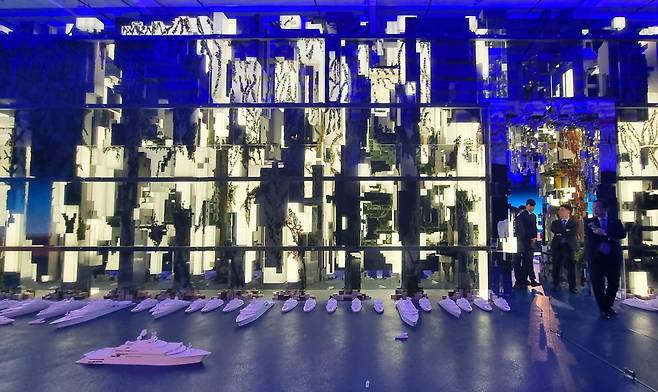 네옴시티 '더라인' 전시장의 모습 (리야드=연합뉴스) 박초롱 기자 = 네옴시티 '더라인'의 미래를 다방면으로 보여주는 전시장의 모습. 2022.11.8 chopark@yna.co.kr