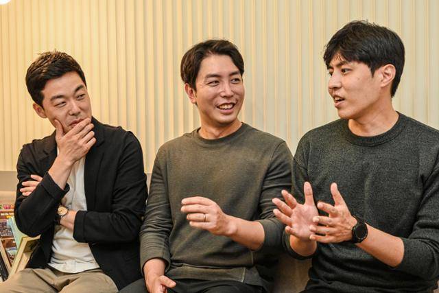 지난달 4일 정신건강의학과 전문의이자 유튜버 '뇌부자들'이 서울 영등포구의 병원에서 본보와 이야기를 나누고 있다. 류효진 기자