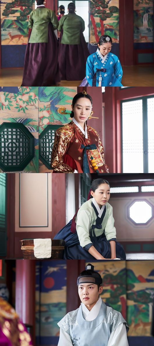 Kim Ga-eun goes back to the days of Junggungjeon Nine.In the 11th episode of tvN Saturday-Sunday drama  ⁇ Schrup  ⁇  (playwright Parkbara / director Kim Hyung-sik / Planning Studio Dragon / Production How Pictures) to be broadcasted on the 19th (Saturday), Kim Ga-eun (Kim Min-ki) It is a sign that Hwaryeong (Kim Hye-soo) is going to punish severely.The crown prince, who is in the final round, will be chosen by Sungnam Dae-gun (played by Moon Sang-min), Uiseong group (played by Strong as We), and Sungkyunkwan larvae through a final vote.It is noteworthy that the way in which they chose the king to serve only without any partisanship is in line with the meaning of Tae-hyun, and who will leave the loyalty until the end.However, Daebi (by Kim Hye-soo) and Young Eui-jeong (by Kim Eui-seong) are not great men to wait quietly. It is expected that cheating will be rampant in order to win over the Sungkyunkwan larvae at all costs.In the midst of this, Tae So-yong, the mother of Bogeom-gun, supported by Dae-bi, was spotted wiping the floor of Junggungjeon with Nines attire, especially Tae So-yong, who is silently performing his duties as if he had returned to his old Nine days, raising doubts.Hwaryeong, who is dealing with Taesoyong, looks colder and more heartless than usual. I do not feel any warmth at all, so I feel uneasy about whether there is a conflict between Hwaryeong and Taesoyong.Previously, Hwang Gwi-in (Ok Ja-yeon) was demoted to a long-cherished desire for framing Prince Gyeseong (played by Yoo Sun-ho), and it is speculated that Tae So-yong also sought the position of crown prince by using Dae-bi as his back.In addition, the expression of the swordsman who found the middle palace seems to be full of anger. I feel the seriousness of the situation whether I want to ask about making my mother Nine.Indeed, Hwaryeong punished Taesoyong for some reason, and what happened to Taesoyong and Bogeomgun can be seen in the 11th episode tonight (19th).The tvN Saturday-Sunday drama  ⁇ Schrup ⁇  will air 11 times at 9:10 p.m. on the 19th (Saturday).Schrup