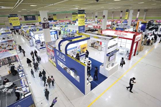 한국문구공업협동조합과 ㈜글로벌에프엠이 공동주최한 문구생활산업전-SISOFAIR 2022가 지난 10월 26일부터 29일까지 4일간 서울 코엑스 C홀에서 열렸다.