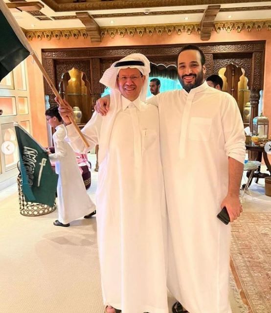 (오른쪽부터) 빈 살만 왕세자, 압둘라지즈 사우디 에너지 장관/빈 살만 인스타그램