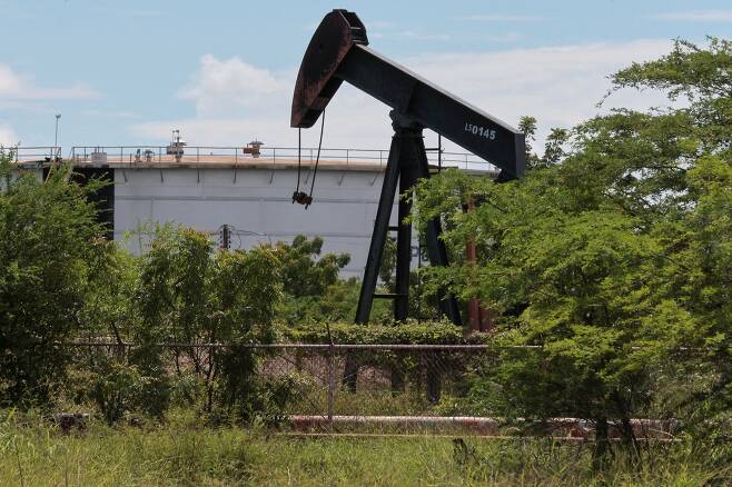 베네수엘라의 석유 시추 시설.