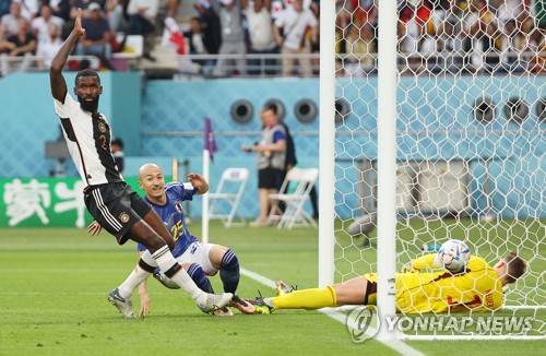 MBC topped the ratings, with the 2022 QatarWorld Cup broadcast likely to be Ahn Jung-hwans last commentary.Japan won 2-1 in Kyonggi against Germany in Group E of the 2022 Qatar World Cup held at Kyonggi International in Doha Khalifa, Qatar on the 23rd.Germany, which suffered a painful defeat to South Korea at the 2018 World Cup in Russia, failed to avenge its first defeat against an Asian team in four years.According to Nielsen Korea, the ratings of the 2022 Qatar World Cup group UEFA Champions League Germany - Japan, which was broadcast on the 23rd, showed 10.1% of all states and 10.5% of households in the metropolitan area.It is the only one among the three terrestrial broadcasters with double-digit ratings.SBS recorded 7.5% of all states and KBS only 2.9%.In Group E of the UEFA Champions League Group E after Japan and Germany Kyonggi, Kyonggi of Spain and Costa Rica finished with a 7-0 victory over Spain after a one-sided attack.MBC ranked first in all ratings with 2.5 percent, followed by KBS with 0.9 percent and SBS with 1.6 percent.MBC said, Kim Seong-joo casters, Ahn Jung-hwan, and Seo Hyung-wook commentator, who are showing perfect breathing, have succeeded in delivering fun and information to viewers at the same time.In fact, veteran caster Kim Seong-joo, inseparable combo Ahn Jung-hwan, and commentator Seo Hyung-wooks breathing and expertise stand out.Ahn Jung-hwan, in particular, is expected to be the last commentator to win the 2022 QatarWorld Cup, drawing attention to whether he will reap the beauty of Liu Cong.Kim Seong-joo also said, If Ahn Jung-hwan becomes a leader and succeeds and does not let go there, it is difficult to return to commentator.Take a look at MBC, he said, shaking his head.Ahn Jung-hwan, who earned his nickname in the Russian World Cup with his witty gestures, highlighted his knowledge, information and expertise in this World Cup.Im preparing a lot of stories so that I can give my own calendar because I dont think its going to be as fun as it used to be. I try to make it as easy to accept difficult football as possible.It is my goal to relay the players, me and soccer fans together. MBC is interested in winning the ratings in the QatarWorld Cup until the end with a lineup that boasts a sense of stability with long breaths such as Ahn Jung-hwan, Kim Seong-joo and Seo Hyung-wook in Last Commentary.Photos: MBC, Yonhap News