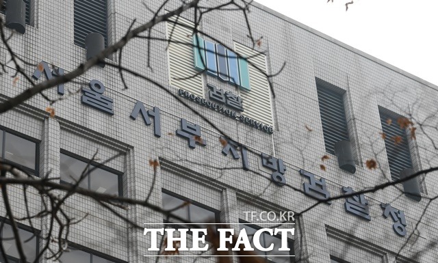 6·1 지방선거를 앞두고 구청 사무실을 돌며 선거운동을 한 혐의를 받는 박강수 마포구청장이 재판에 넘겨졌다. /더팩트DB