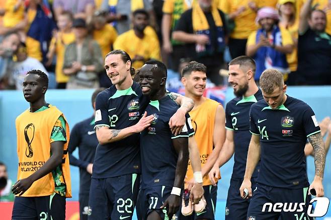 호주는 26일(한국시간) 튀니지를 1-0으로 이기며 2022 카타르 월드컵 첫 승을 기록했다. ⓒ AFP=뉴스1