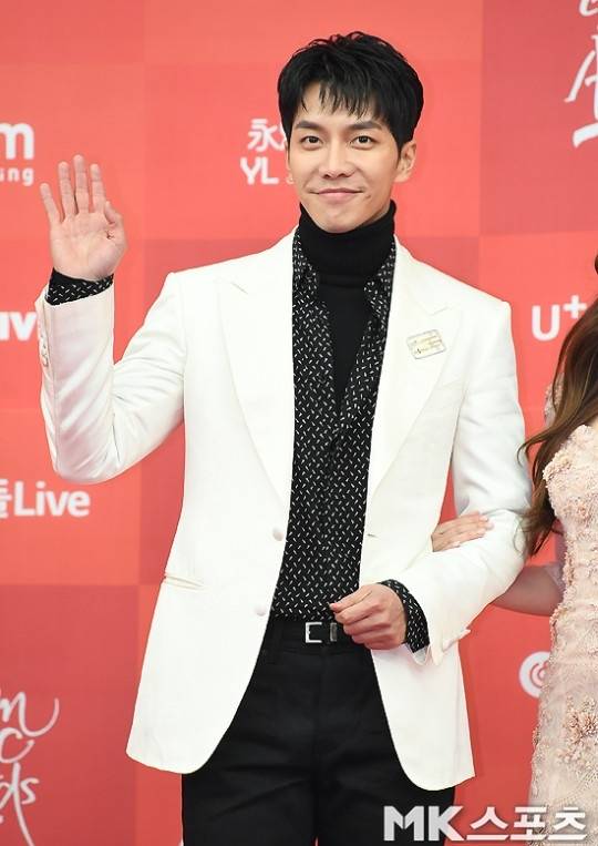 후크엔터테인먼트가 이승기에게 빌린 돈과 권진영 대표의 한남더힐 매입이 무관하다고 입장을 전했다. 사진=DB