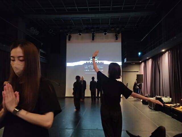 정보경댄스프로덕션의 단원들.