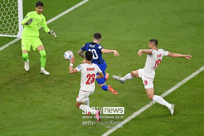 ▲ 풀리시치가 이란 '늪 축구'를 뚫고 미국에 16강 진출을 안겼다