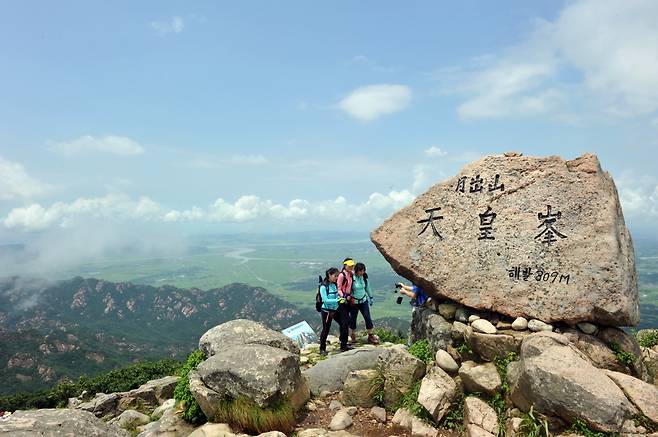 월출산 최고봉 천황봉.