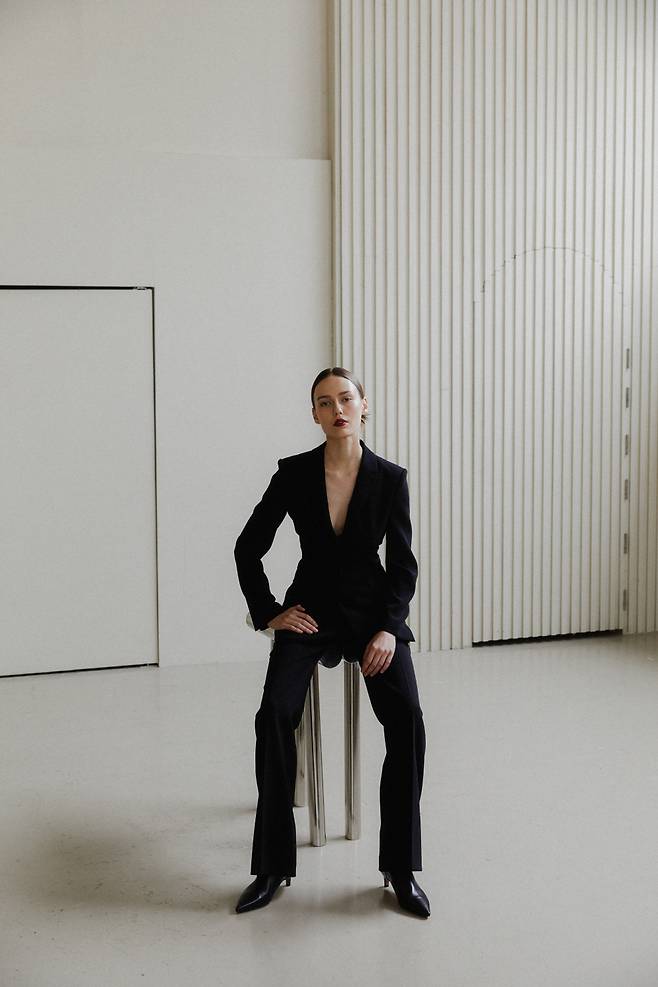 사진제공 : 하이 퀄리티의 여성 디자이너 브랜드 제이 류(J RYU)