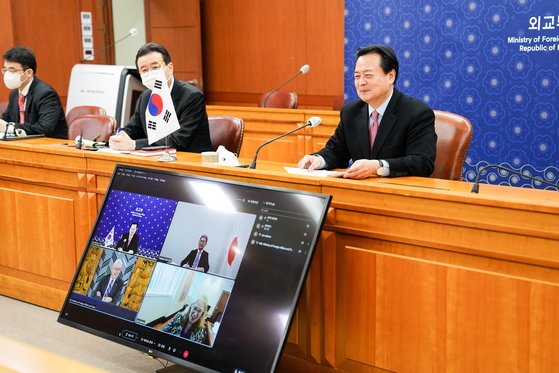 AP4 차관회의 참석한 조현동(오른쪽) 외교1차관. 사진 외교부 제공