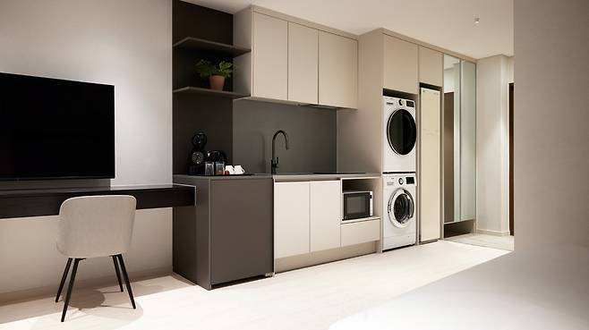 더 코노셔 객실