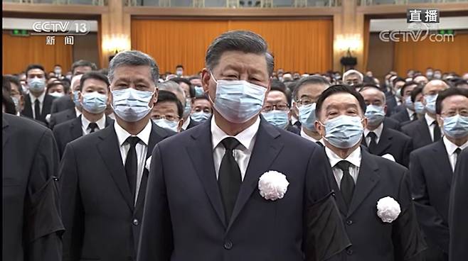 시진핑 중국 국가주석이 2022년 12월 6일 베이징 인민대회당에서 열린 장쩌민 전 국가주석 추도대회(국장)에 참석했다. /중국 CCTV