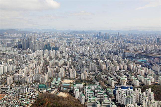 내년에는 무순위 청약의 거주지역 요건을 폐지하고 무주택자면 누구나 참여할 수 있도록 대상 자격이 완화됐다.ⓒ데일리안
