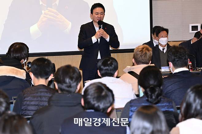 원희룡 국토교통부 장관이 22일 오후 서울 여의도 전경련회관에서 열린 전세보증금 피해 임차인 설명회에서 인사말을 하고 있다. <김호영기자>