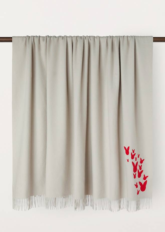 사진 : 로로피아나(LORO PIANA), 2023 설날 캡슐 컬렉션 런칭