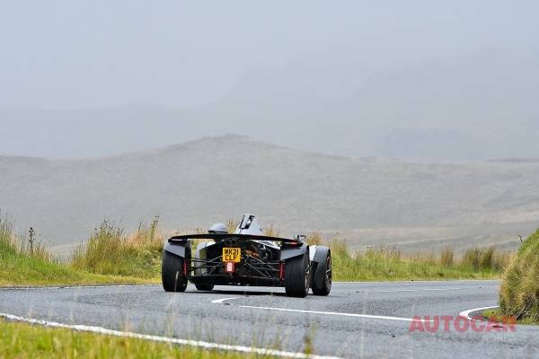 이런 상태는 조향에 특별한 주의를 필요로 한다