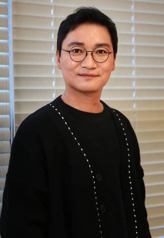 tvN 드라마 '환혼: 빛과 그림자'의 배우 조재윤이 13일 진행된 종영 라운드 인터뷰를 위해 포즈를 취하고 있다. /사진제공=올빛엔터테인먼트 2023.01.13 /사진=이동훈 기자 photoguy@