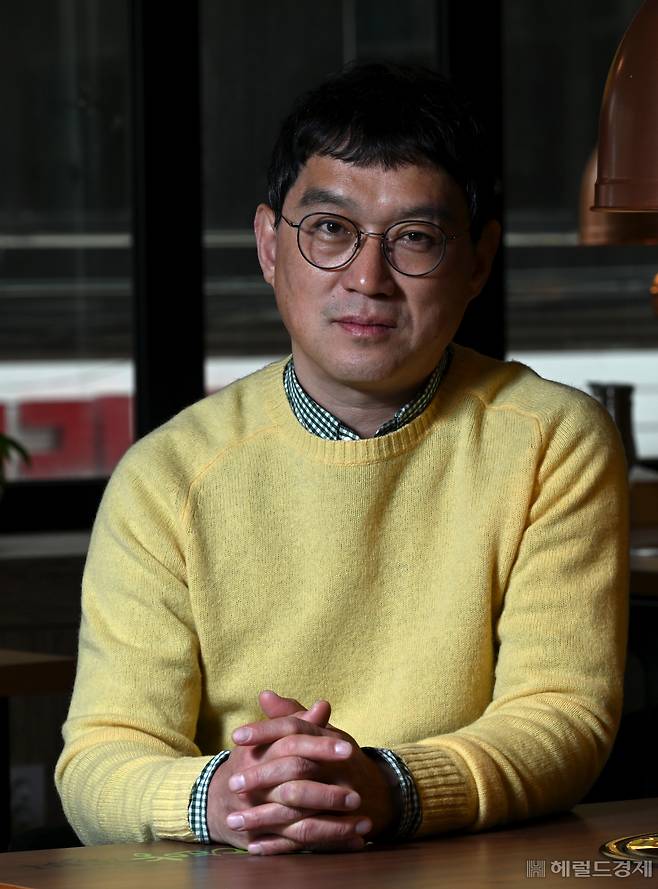 고명환 씨는 아침에 일어나 이불을 개고, 이른 아침 도서관에 갔다 도서관이 끝나기 직전이라고 꼭 도서관을 들려 하루를 마무리 한다고 했다. 총 1시간도 안 걸리는 일이지만 자신의 일과라고 소개했다. 임세준 기자