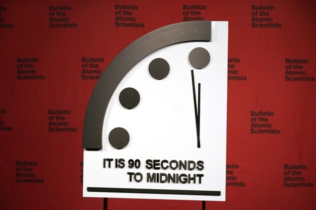 인류 멸망 시기를 상징적으로 보여주는 '운명의 날 시계'의 시간이 10초 더 앞당겨져 자정 90초 전으로 설정됐다. ⓒ AFP/연합뉴스