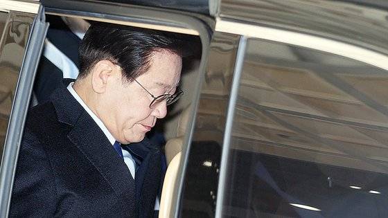 '위례·대장동 개발 의혹'과 관련해 검찰의 소환조사 통보를 받은 더불어민주당 이재명 대표가 지난 1월 28일 오전 서울 서초구 서울중앙지방검찰청에 출석하고 있다. 연합뉴스