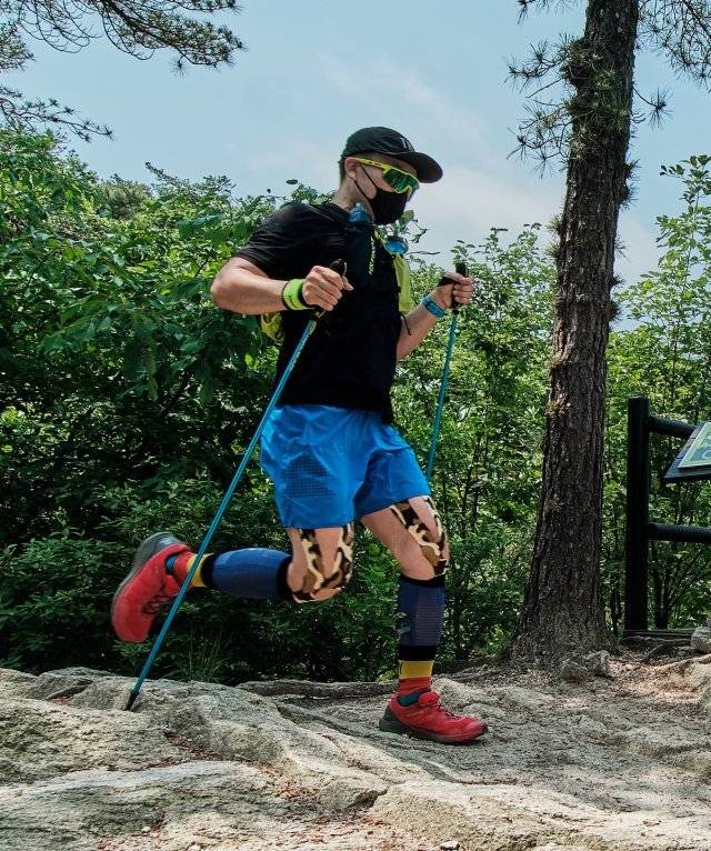 정재원 씨가 2021년 서울 둘레길 157km 대회에 출전해 질주하고 있다. 그는 36시간만에 완주했다. 정재원 씨 제공.