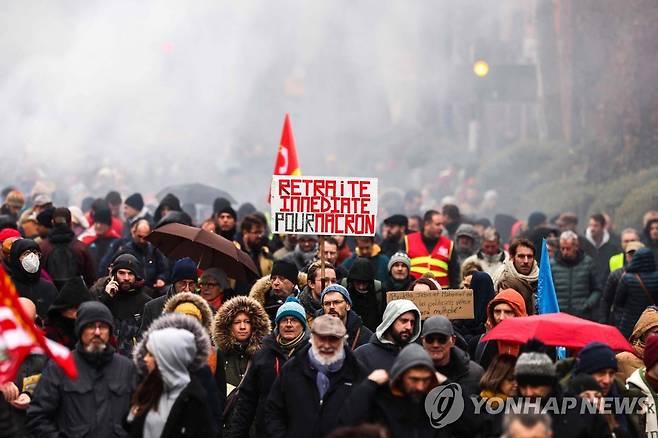 프랑스 툴루즈에서 열린 연금개혁 반대 3차 시위 [AFP=연합뉴스. 재판매 및 DB 금지]