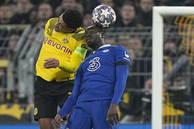 ▲ 도르트문트와 첼시의 팽팽한 접전 ⓒ연합뉴스/로이터