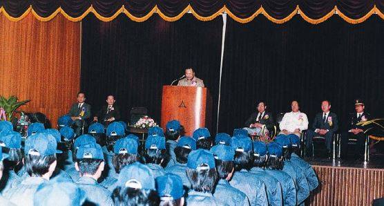 광부를 교육하기 위해 1985년 개원한 태백훈련원 개원 및 입소식에 많은 사람들이 몰렸다. 사진제공=대한석탄공사